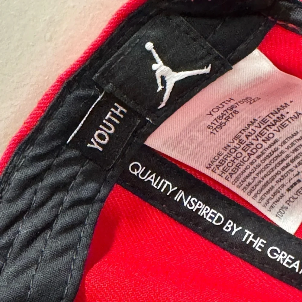 Jordan Youth Red and Black Jump Hat